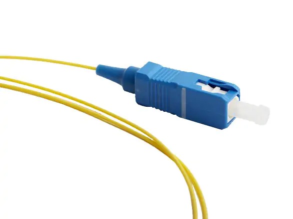 Пигтейл FPT-B9-9-SC/AR-1M-LSZH-YL волоконно-оптический SM 9/125 (OS2), SC/APC, 1 м, LSZH Hyperline