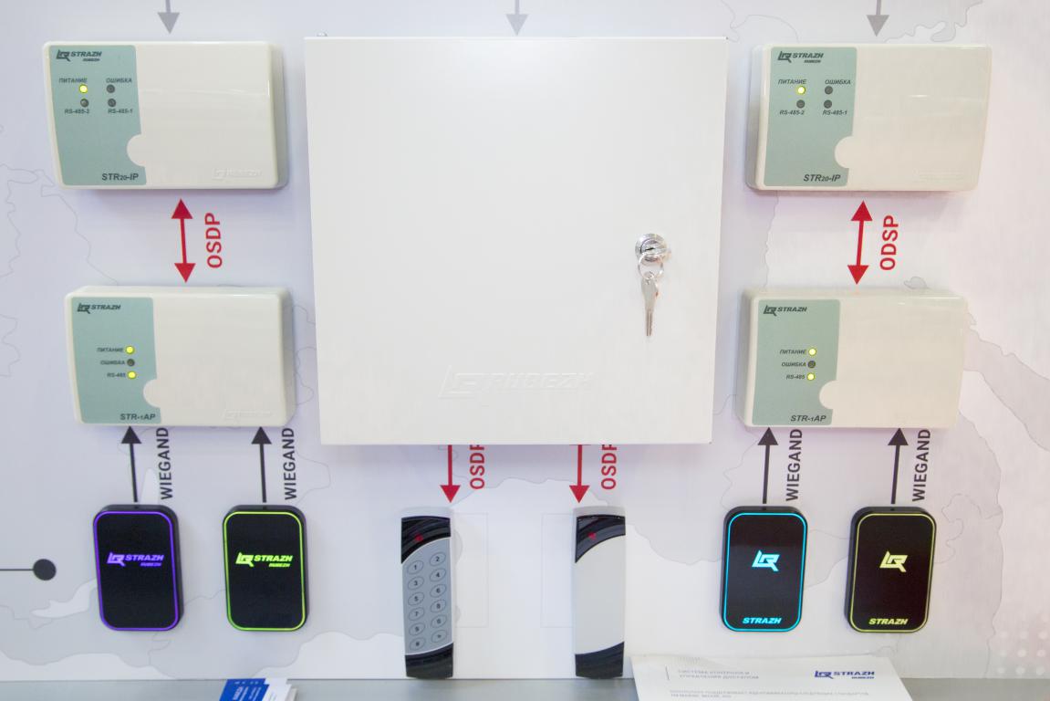 mini_hk0a4106_1.jpg mini_hk0a4106_1.jpg